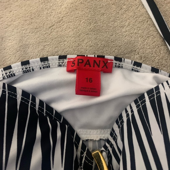 SPANX Zigzag Loop Tankini Swim Top size 16 - Picture 5 of 8